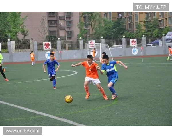 激情四溢的绿茵场集结号快来参加精彩纷呈的集体足球赛挑战赛 激情四溢的绿茵场集结号快来参加精彩纷呈的集体足球赛挑战赛